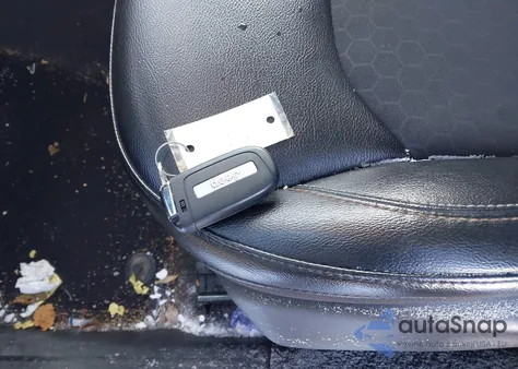 2021 Jeep Compass Latitude 4X4 z USA, uszkodzony, nr VIN 3C4NJDBB4MT507551